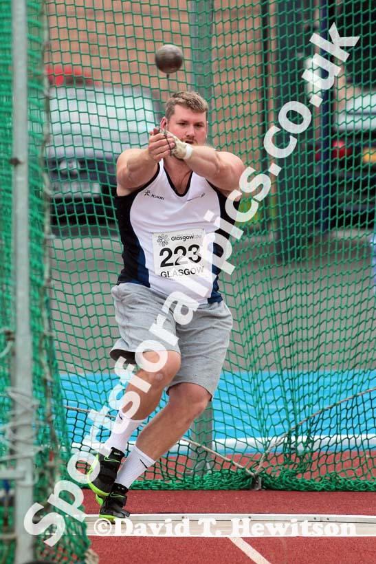 Andy Frost in the hammer at the Scottish Championships, Scotstoun  Stadium, Glasgow.